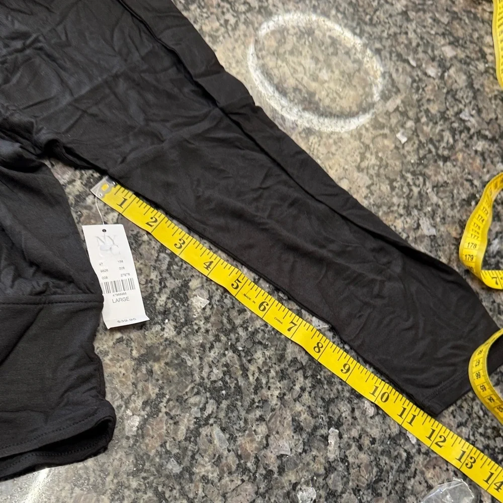 New York & Company Black tshirt soft Top NWT L - Picture 11 of 12